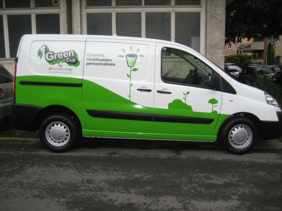 Image Pose d'autocollants sur voiture pour Green Cup - Lausanne / Vaud
